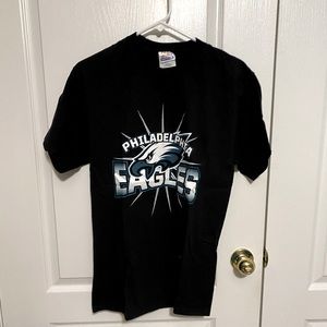 Philadelphia Eagles men’s size med T-shirt. NWOT